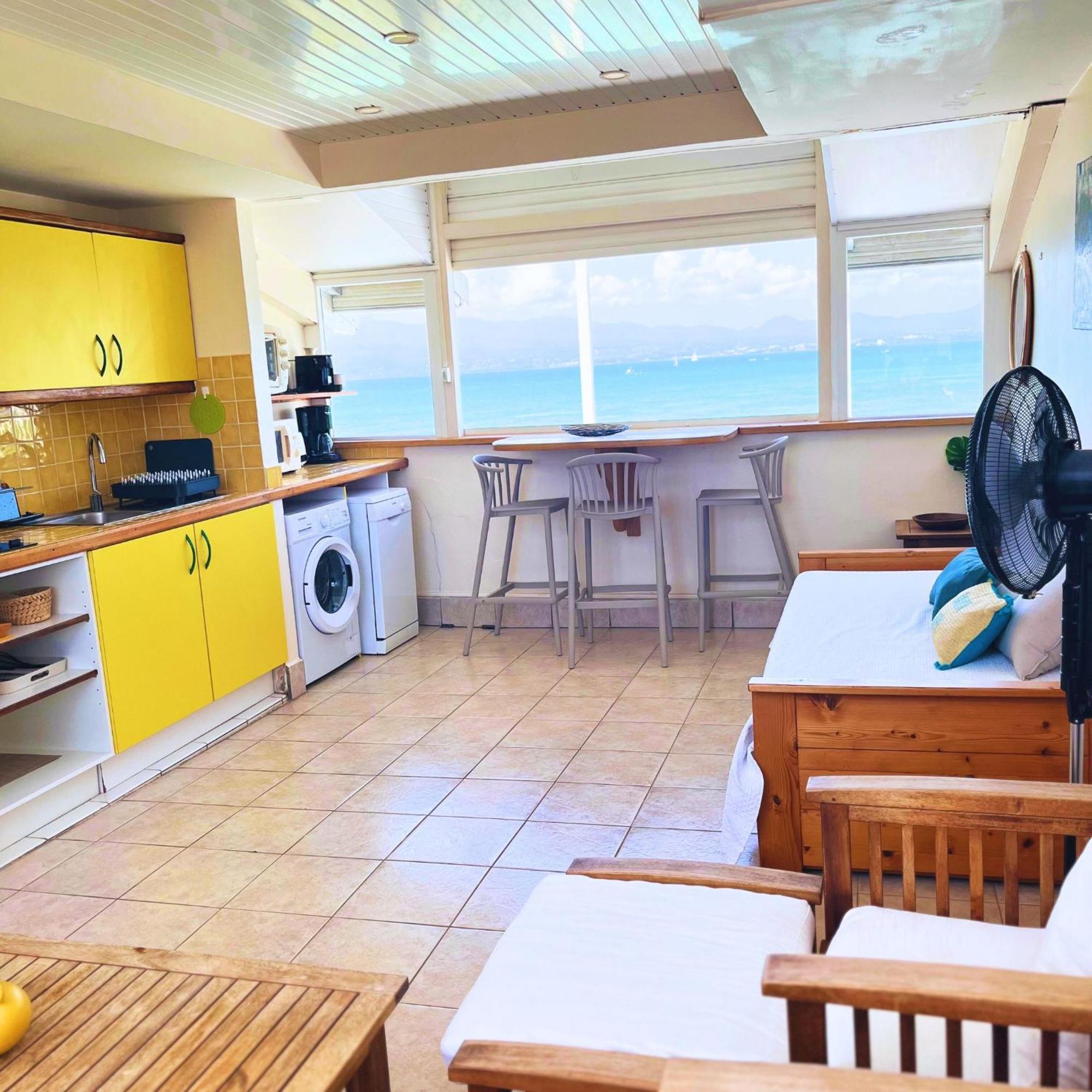 Appartement Les Yuccas, Vue Sur La Mer Et Les Montagnes Le Gosier  Exteriör bild