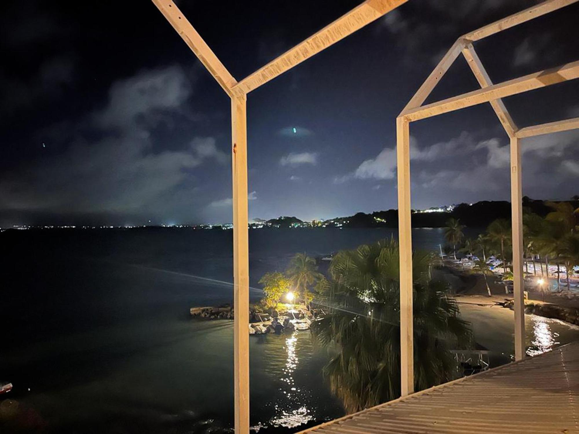 Appartement Les Yuccas, Vue Sur La Mer Et Les Montagnes Le Gosier  Exteriör bild