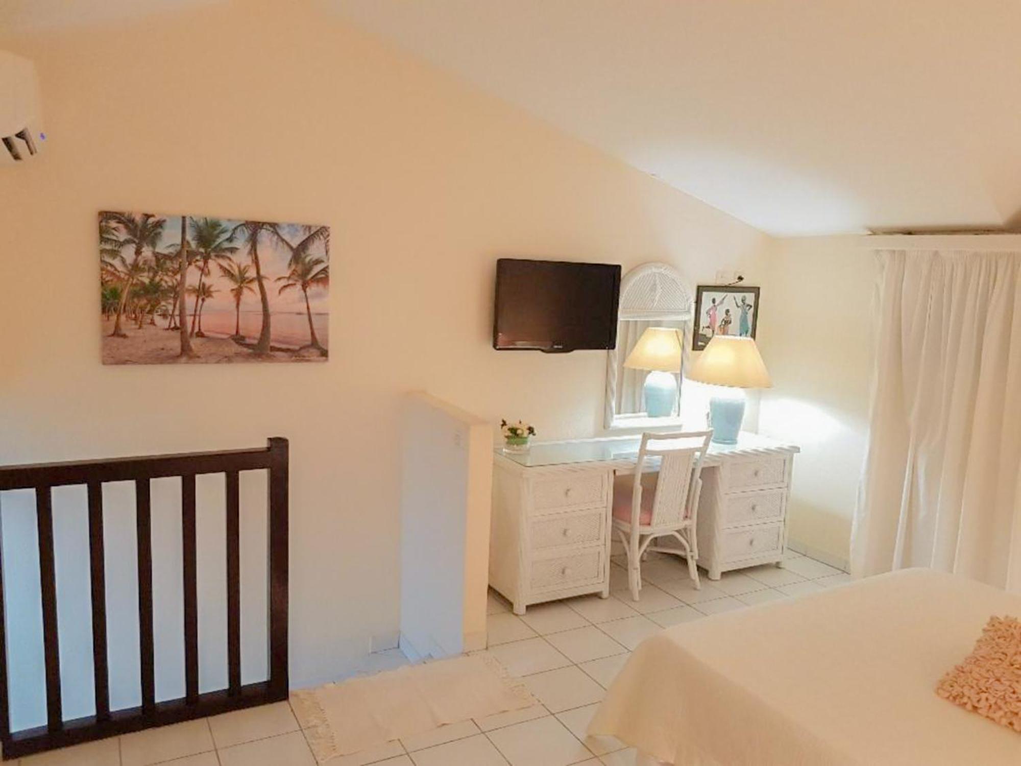 Appartement Les Yuccas, Vue Sur La Mer Et Les Montagnes Le Gosier  Exteriör bild